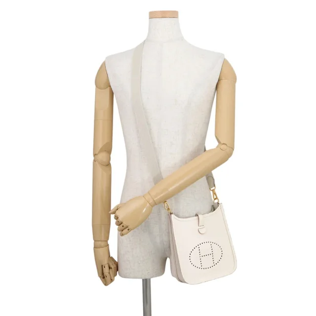 Hermès Evelyne Long Beton Taurillon Clemence Size TPM in Clemence leather from GALLERY RARE, photo 4 of 13