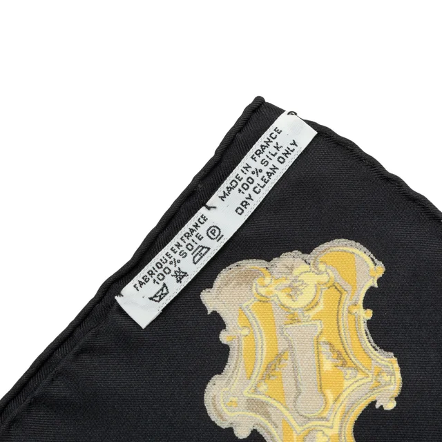 White Hermès Les Cles Silk Scarf 90 Scarves in White Silk from Designer Revival, photo 2 of 2
