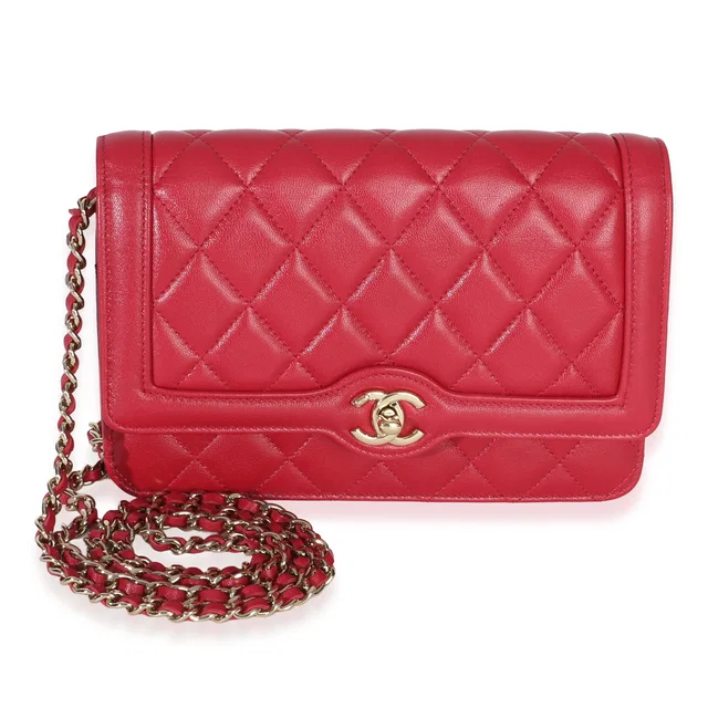 Chanel Red Quilted Lambskin Hold The Line Cc Wallet On Chain Leather Handbag in Red Lambskin from HEWI
