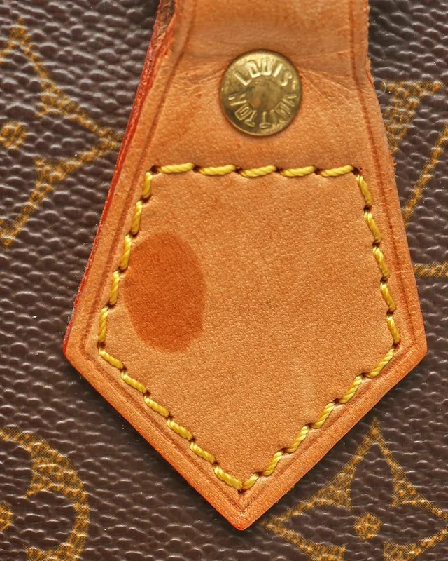 Louis Vuitton Monogram Sac Plat Bag in Coated canvas from A Retro Tale, photo 6 of 9