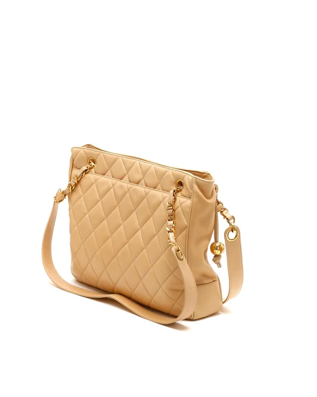 Chanel Chain Tote Bag in Leather from A Retro Tale, photo 3 of 10