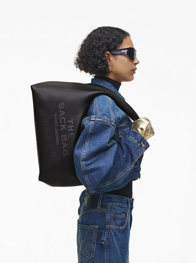 Marc jacobs 'The Sack' Black Shoulder Bag with Embossed Logo in Hammered Leather Woman in Black 100% Cow Leather, photo 4 of 12 from Gaudenzi Boutique