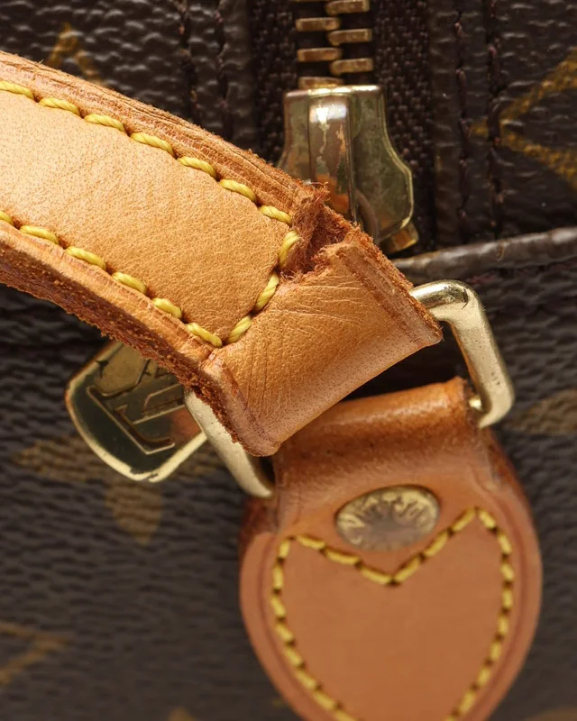 Louis Vuitton Monogram Blois Bag in Coated canvas from A Retro Tale, photo 6 of 8