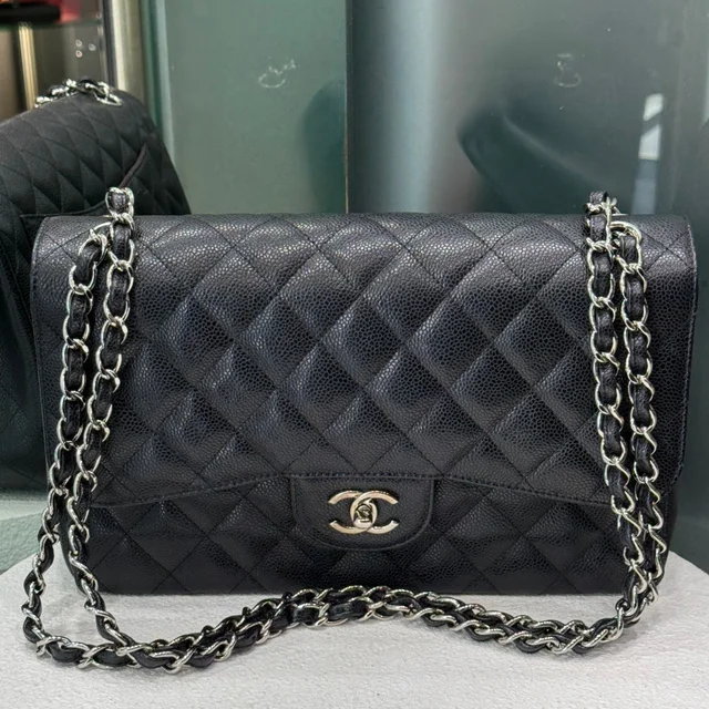 Chanel Vintage Jumbo Caviar Silver Hardware 2009 in Caviar leather from Revivre Luxury Consignment