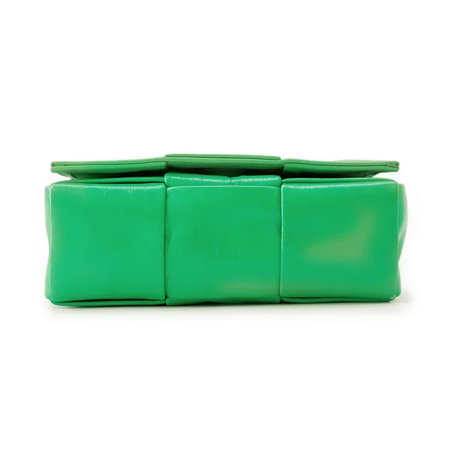 Bottega Veneta Maxi INTRECCIATO Candy Cassette Green Leather in Green Woven leather from GALLERY RARE, photo 3 of 3