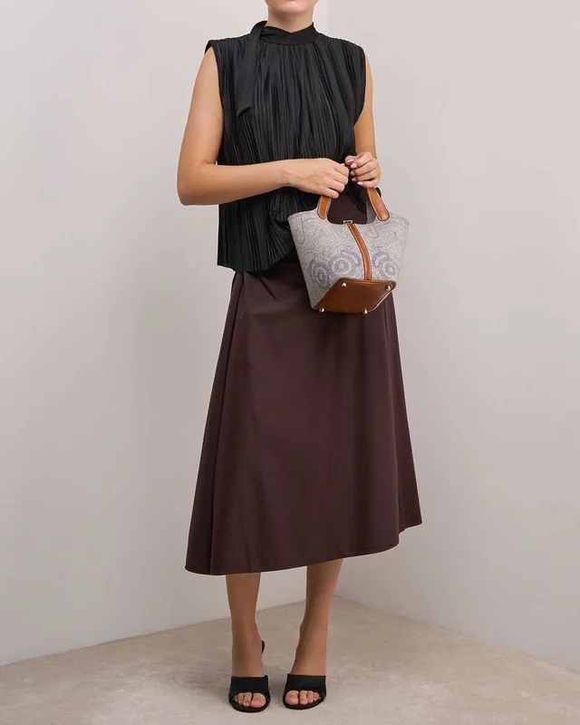 Hermès Picotin 18 Felt / Barenia Gris Clair in Grey Leather from SACLÀB, photo 2 of 8