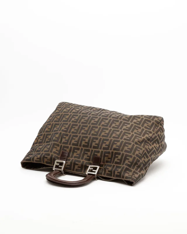Fendi Large Zucca Tote Bag in Canvas from A Retro Tale, photo 4 of 9