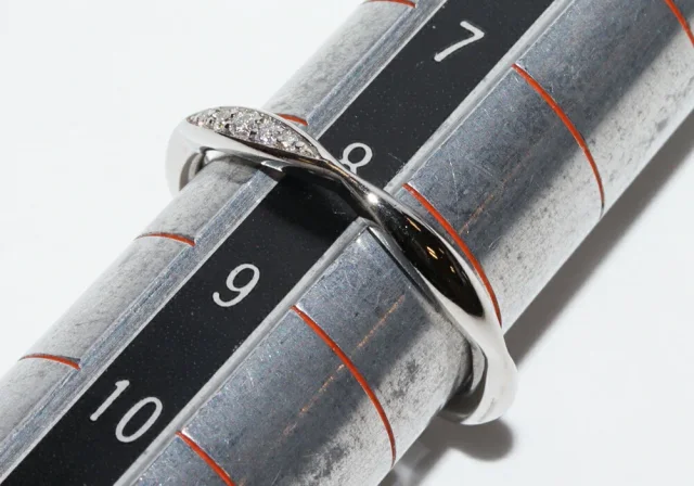 Chanel Camelia Pt950 Diamond Ring Size 8 in Silver Platinum from LuxUness, photo 2 of 6