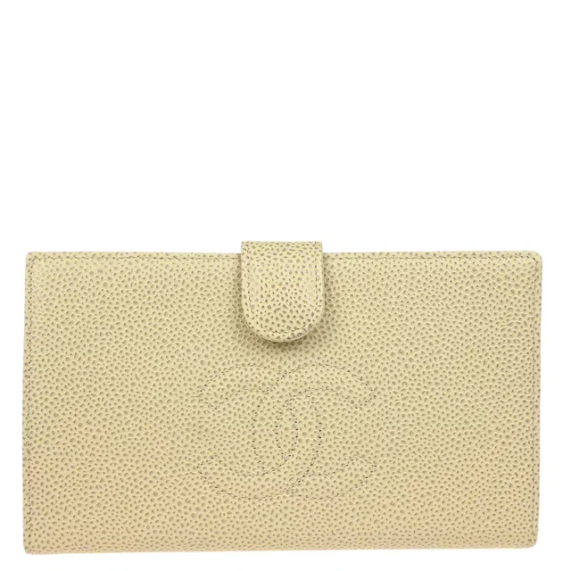 Chanel 2000-2002 White Caviar Long Bifold Wallet Purse in White Caviar leather from AMORE Vintage Tokyo