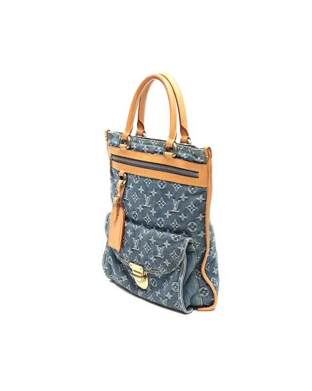 Louis Vuitton Monogram Denim Flat Shopper Bag in Denim from A Retro Tale, photo 3 of 12