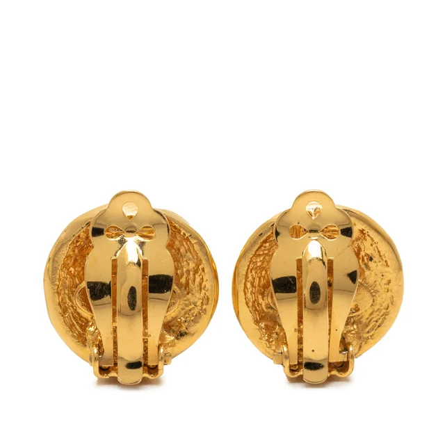 Gold Chanel Gold Plated 31 Rue Cambon Round Clip On Earrings in Gold from Designer Revival, photo 2 of 2