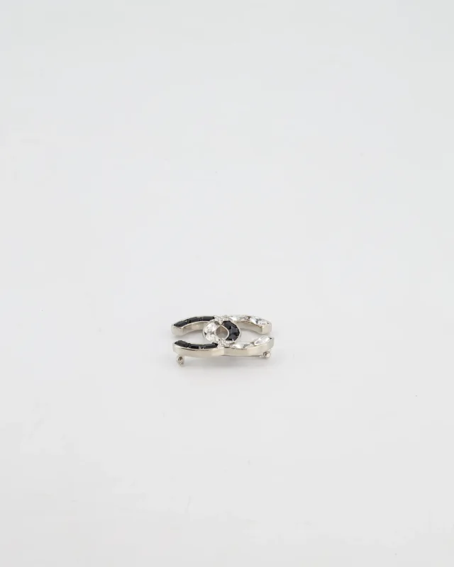 Chanel Silver, Black and Crystal CC Logo with Star Detail Brooch in Black from Sellier, photo 4 of 5