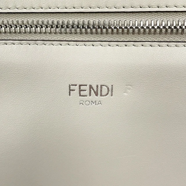 Fendi Peekaboo Icy You Gray7VA529AFC3 Leather Size Medium in Leather from GALLERY RARE, photo 17 of 19