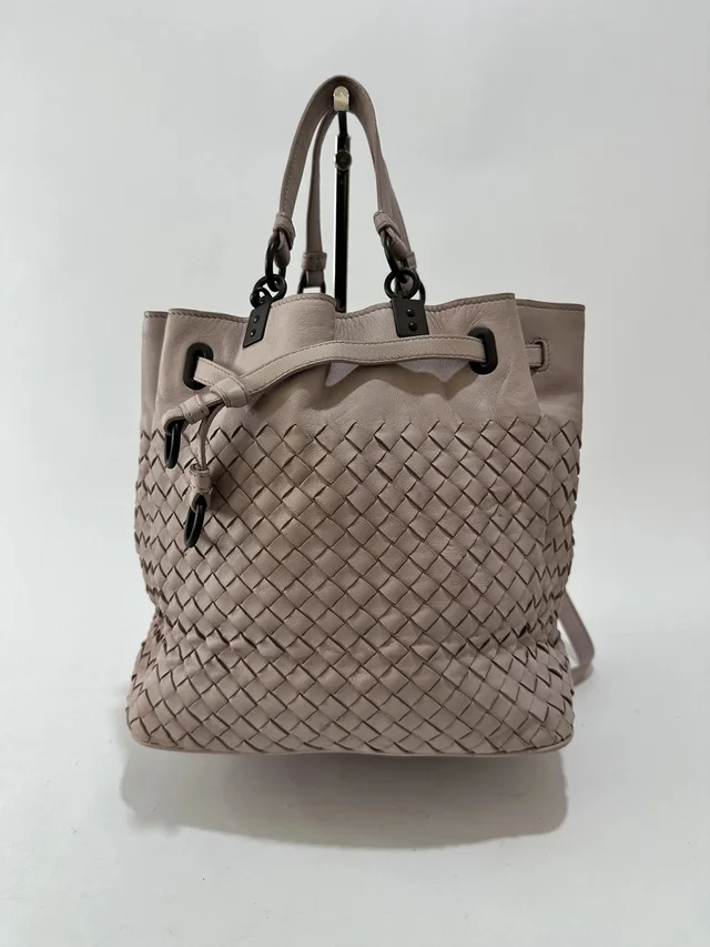 Bottega Veneta Convertible Bucket Bag Nappa Medium in multicolor Nappa leather from Grailed, photo 1 of 1