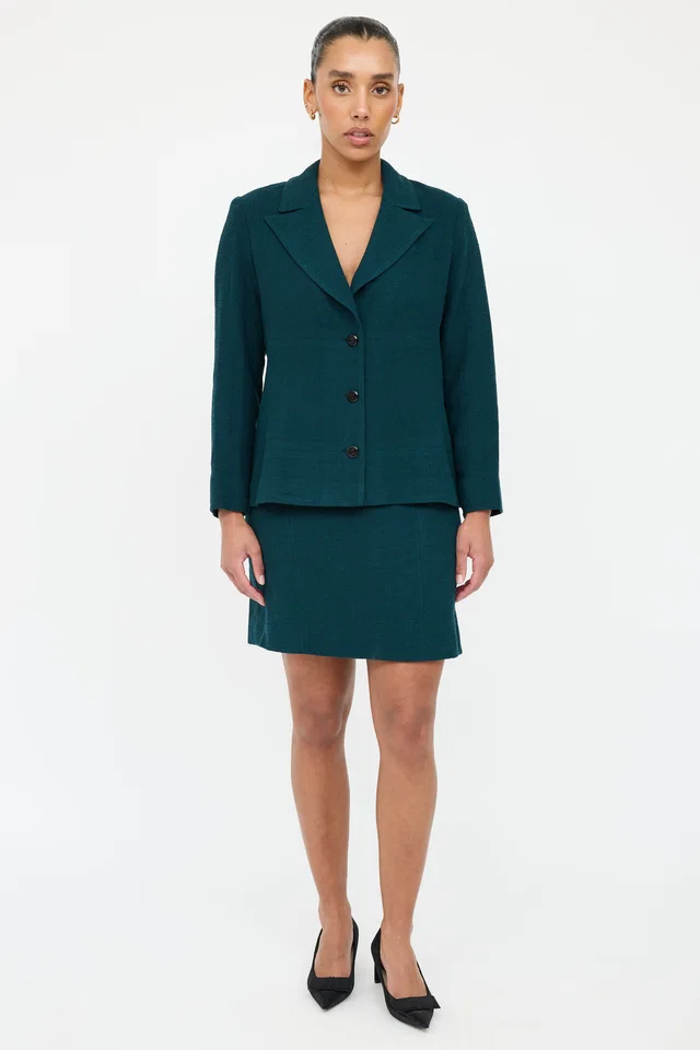 Chanel FW 1998 Wool Skirt Suit in Wool from VSP Consignment