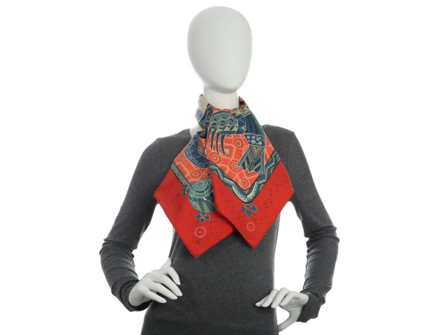 Hermès Rêve d’Australie Silk Scarf 90cm in Silk from Ann's Fabulous Finds, photo 6 of 6