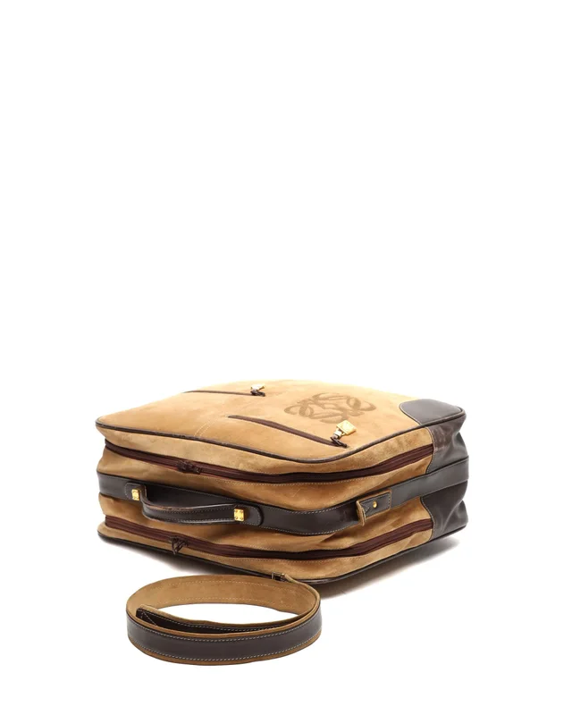 Loewe Anagram Suede Travel Bag in Suede from A Retro Tale, photo 4 of 12
