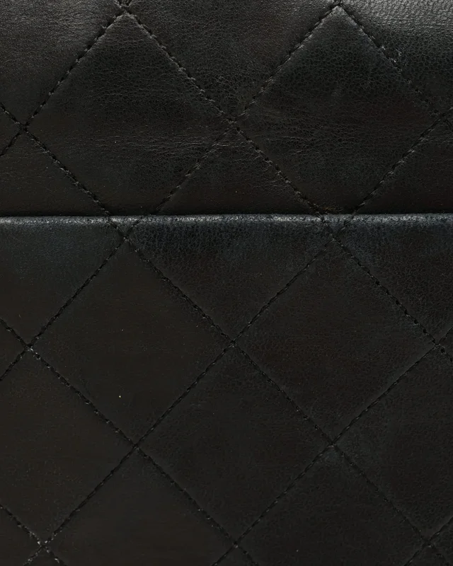 Chanel Vintage Leather Clutch Bag in Leather from A Retro Tale, photo 6 of 9