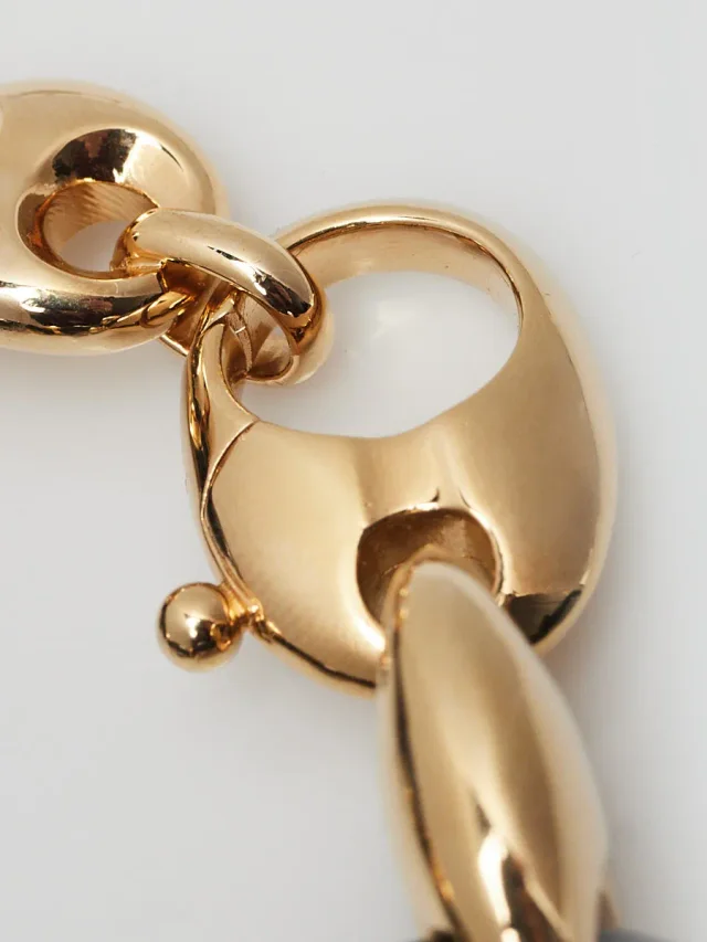 Gucci Goldtone Metal and Black Enamel Marina Chain Link Bracelet Size L in Black from Yoogis, photo 2 of 6