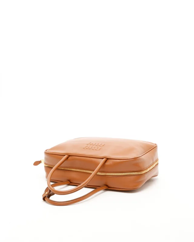 Miu Miu Large Beau Bag in Leather from A Retro Tale, photo 4 of 8