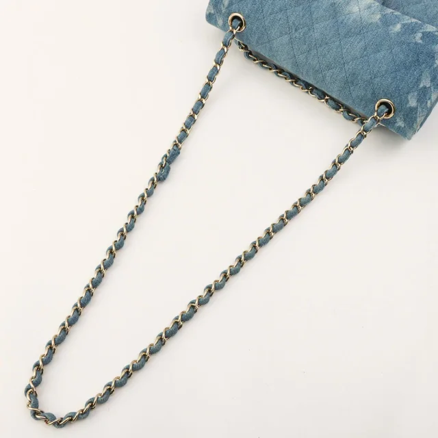 Chanel 2019年代頃製 Denim CC Turn Lock Chain Shoulder Bag Indigo from VINTAGE QOO TOKYO, photo 13 of 18