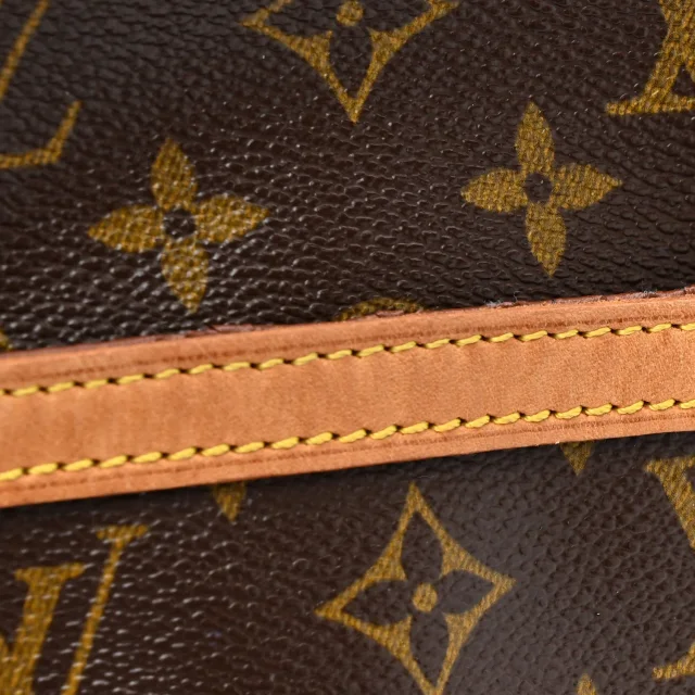 Louis Vuitton Monogram Danube 21 in Caviar leather from FASHIONPHILE, photo 12 of 13