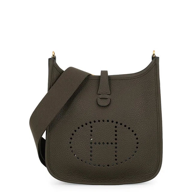 Hermès Evelyne3 Vertroden Taurillon Clemence Size 23 in Clemence leather from GALLERY RARE