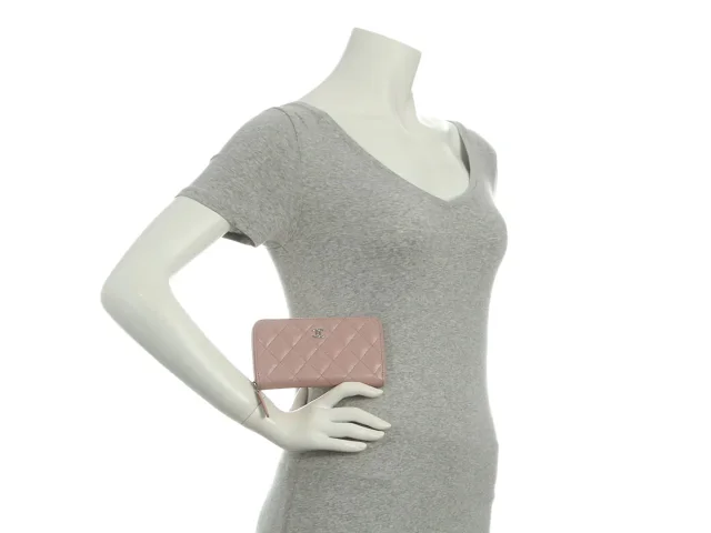 Chanel Medium Nude Pink Quilted Caviar Classic Zip Wallet in Pink Caviar leather from Ann's Fabulous Finds, photo 9 of 9
