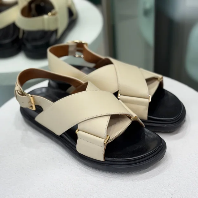 Marni Fussbett Cream sandles 38 (B) in White Leather from Revivre Luxury Consignment