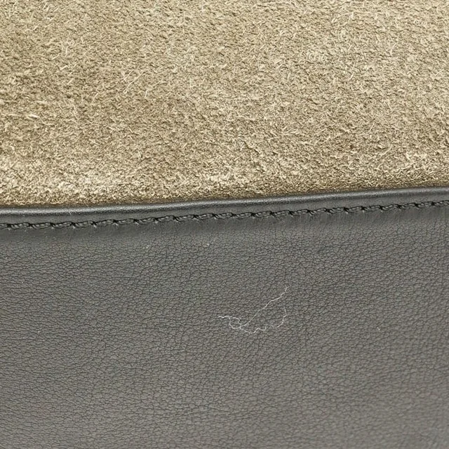 Loewe Amazona Suede 32 Bag in Suede from A Retro Tale, photo 6 of 8