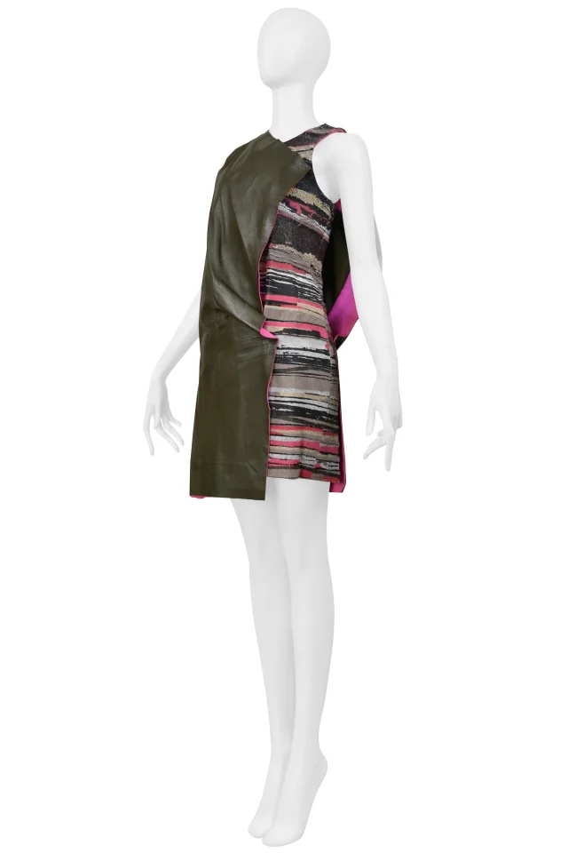 Balenciaga By Ghesquiere Army Green And Pink Leather Dress 2010 in Green Leather from Resurrection Vintage, photo 6 of 8
