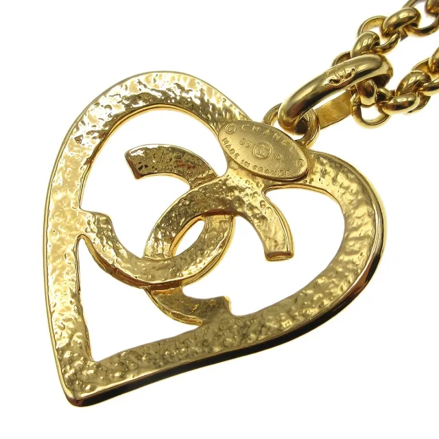 Chanel Cc Heart Pendant Metal Gold _plated Jewelry in Gold from HEWI, photo 3 of 5