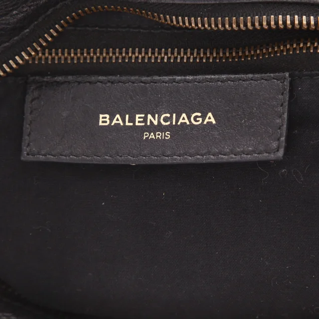 Balenciaga City handbag in black distressed leather in Black Leather from Collector Square, photo 4 of 4