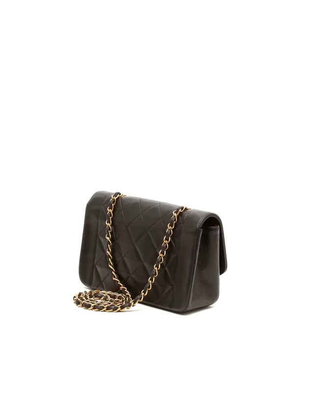 Chanel CC Medium Diana Flap Bag in Woven leather from A Retro Tale, photo 3 of 11