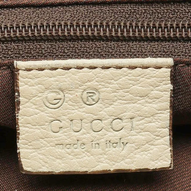 Gucci Bamboo Ring Half Moon Hobo Bag in Caviar leather from A Retro Tale, photo 6 of 8