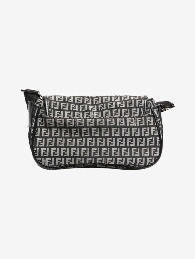 Fendi Black and grey Zucchino canvas shoulder bag in Black Canvas from Sign of the Times, photo 3 of 9