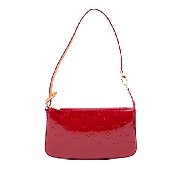 Red Louis Vuitton Monogram Vernis Pochette Accessoires Shoulder Bag in Red Leather from Designer Revival