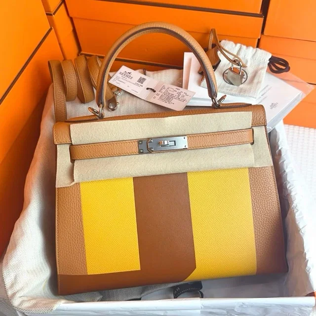 Hermès Kelly 28 Limited Edition Toffee Gold S-Letter Bag with Burgundy Interior in Burgundy from Luxury Promise