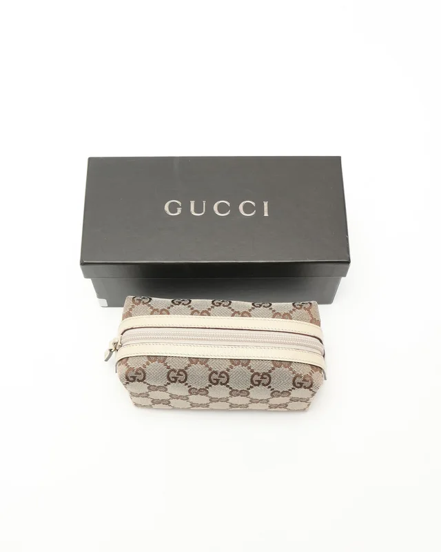 Gucci GG Canvas and Leather Pouch in Canvas from A Retro Tale, photo 4 of 4