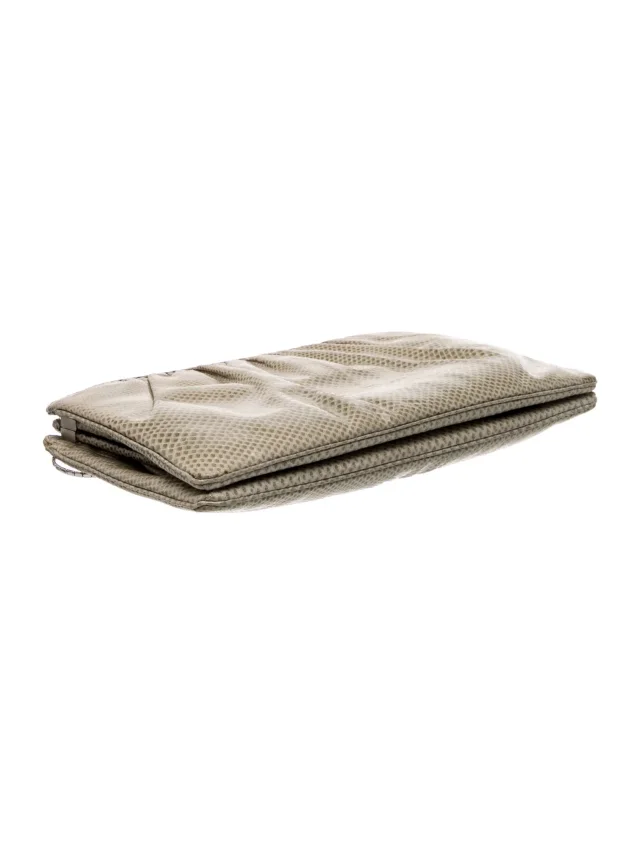 Judith Leiber Embossed Leather Evening Bag Vintage in Leather from The RealReal, photo 5 of 6