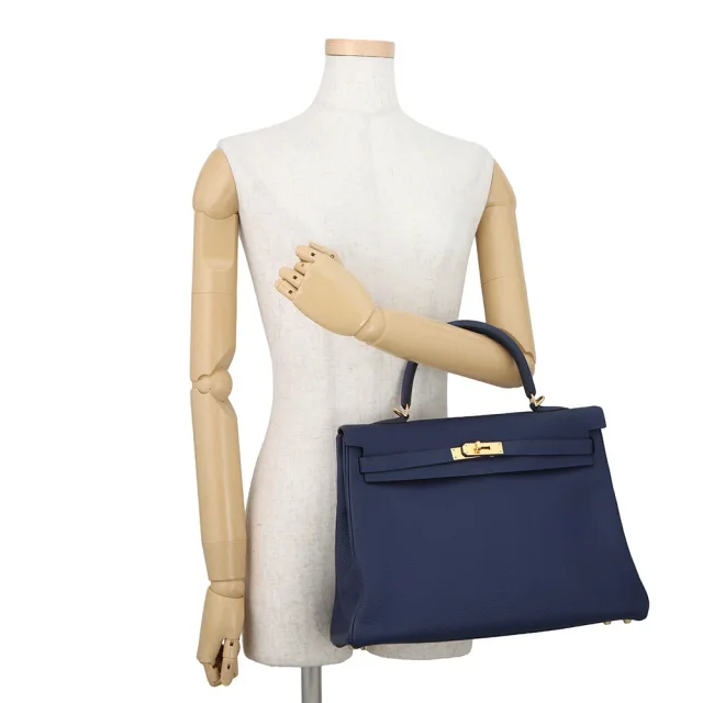 Hermès Kelly Retourne blue navy Togo Leather Size 35 in Navy Togo leather from GALLERY RARE, photo 4 of 17