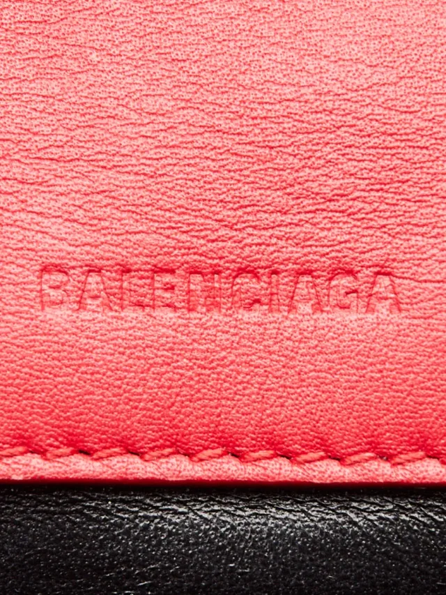 Balenciaga Red Quilted Embossed Leather BB Chain Round Small Flap Bag in Red Leather from Yoogis, photo 8 of 12