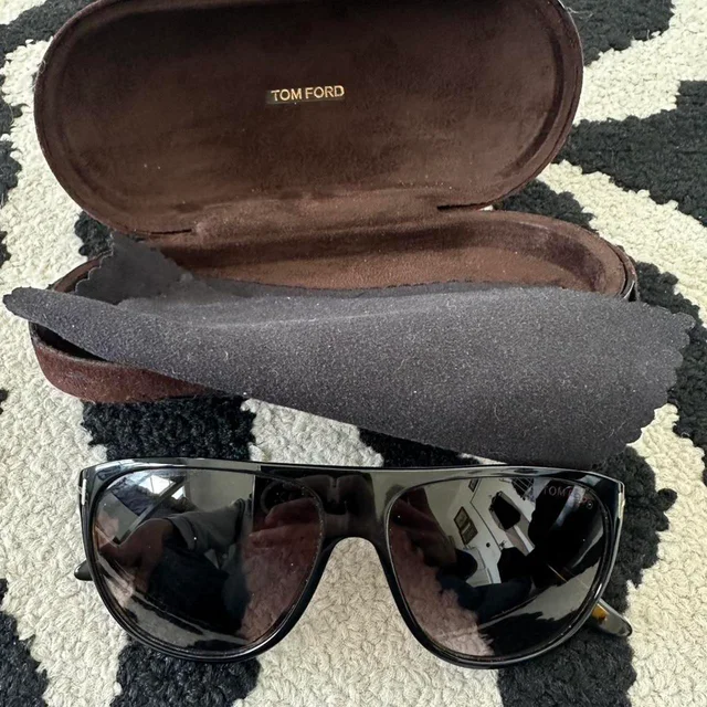 Tom Ford Men's Wayfarer Sunglasses - Black/Brown in brown|red|black from Depop, photo 5 of 8