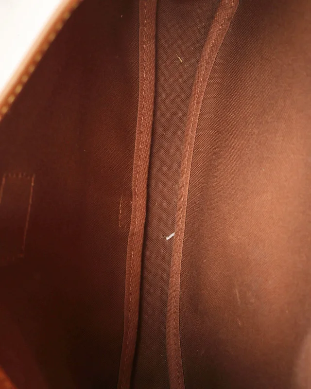 Louis Vuitton Monogram Saumur 30 Bag in Coated canvas from A Retro Tale, photo 8 of 8