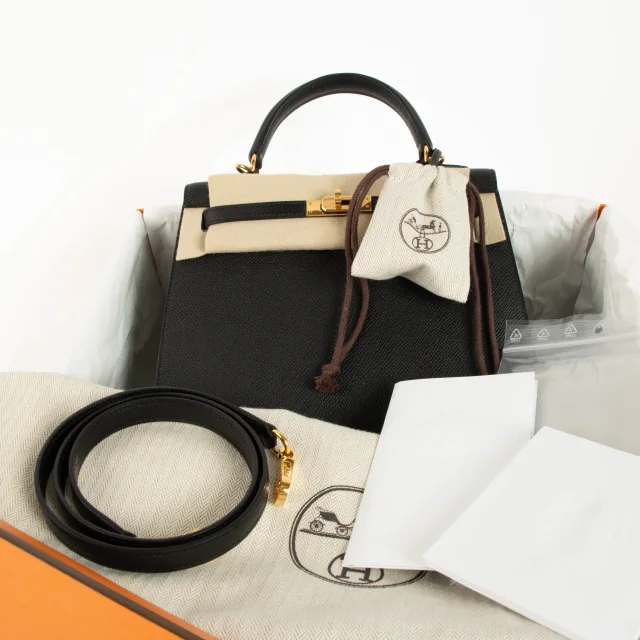 Hermès Kelly 25 Black Epsom GHW in Black Epsom leather from Labellov, photo 2 of 6