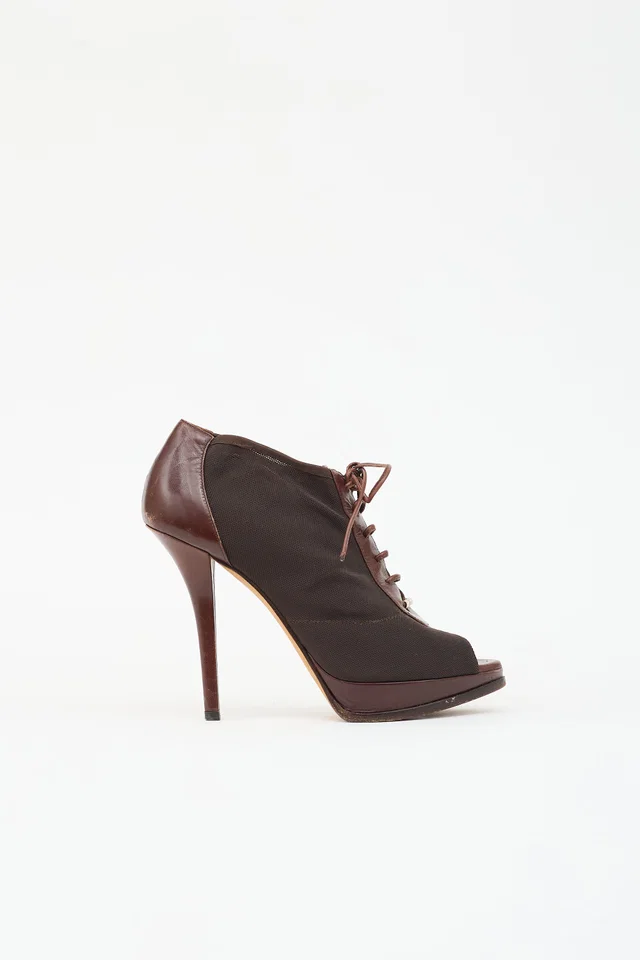 Dior Leather & Mesh Lace Up Pump in Leather from VSP Consignment
