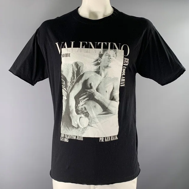 Valentino Garavani Size L Black Multi Color Graphic Cotton Oversized T Shirt in black from Poshmark