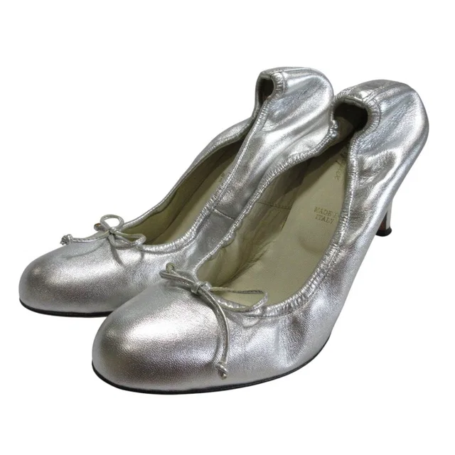 Bally Leather Ribbon Pumps in Leather from LuxUness