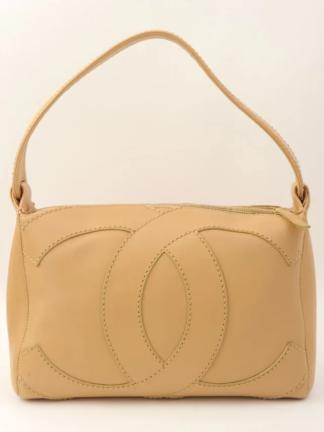 Chanel Around 2004 CC logo stitch handbag Beige from VINTAGE QOO TOKYO, photo 2 of 14