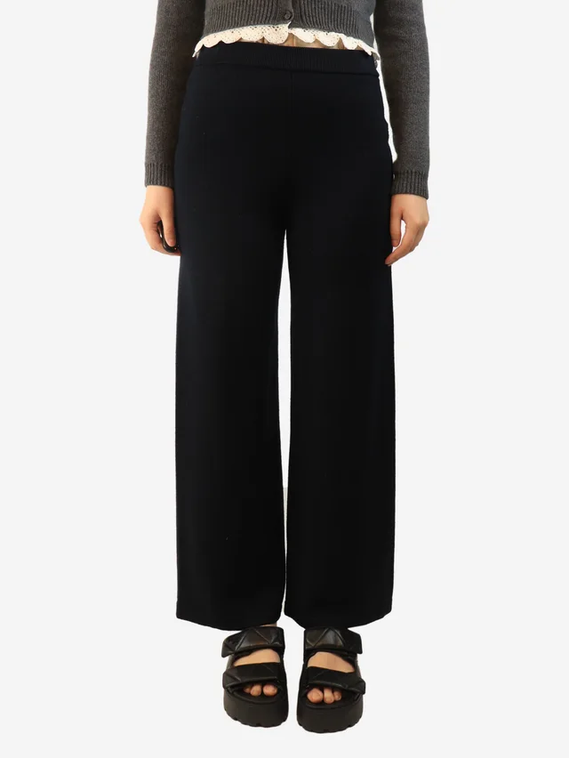 Max Mara Navy wool trousers - size M in Navy Wool from Sign of the Times